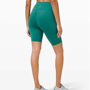 Lululemon Wunder Train High Rise Short 8"
Teal Lagoon